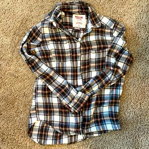 Mossimo Boyfriend Fit long sleeve button up